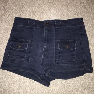 ABERCROMBIE & FITCH dark wash pocket shorts